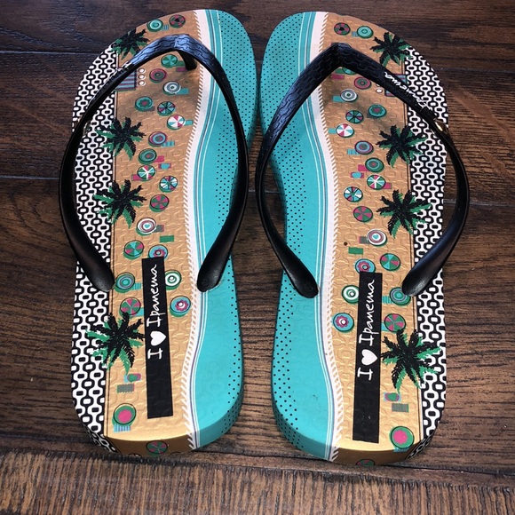 Ipanema Flip Flops - Picture 4 of 12
